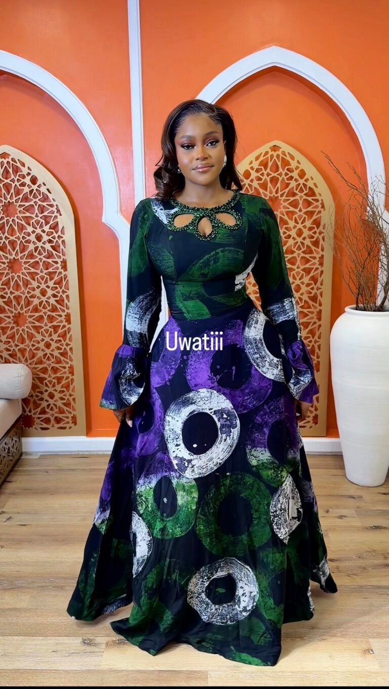 Aisha Adire set